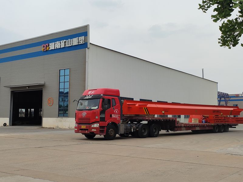 電動(dòng)葫蘆門式起重機(jī) MHxh10t—20m 制作完成，發(fā)往新疆交付客戶使用。